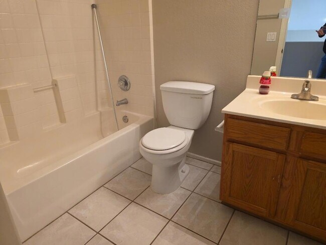 Building Photo - 3920 E Morrow Dr