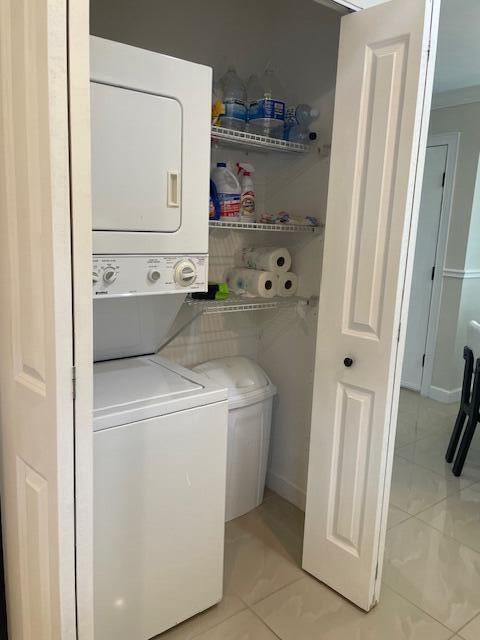 Building Photo - 5655 Via Delray Blvd