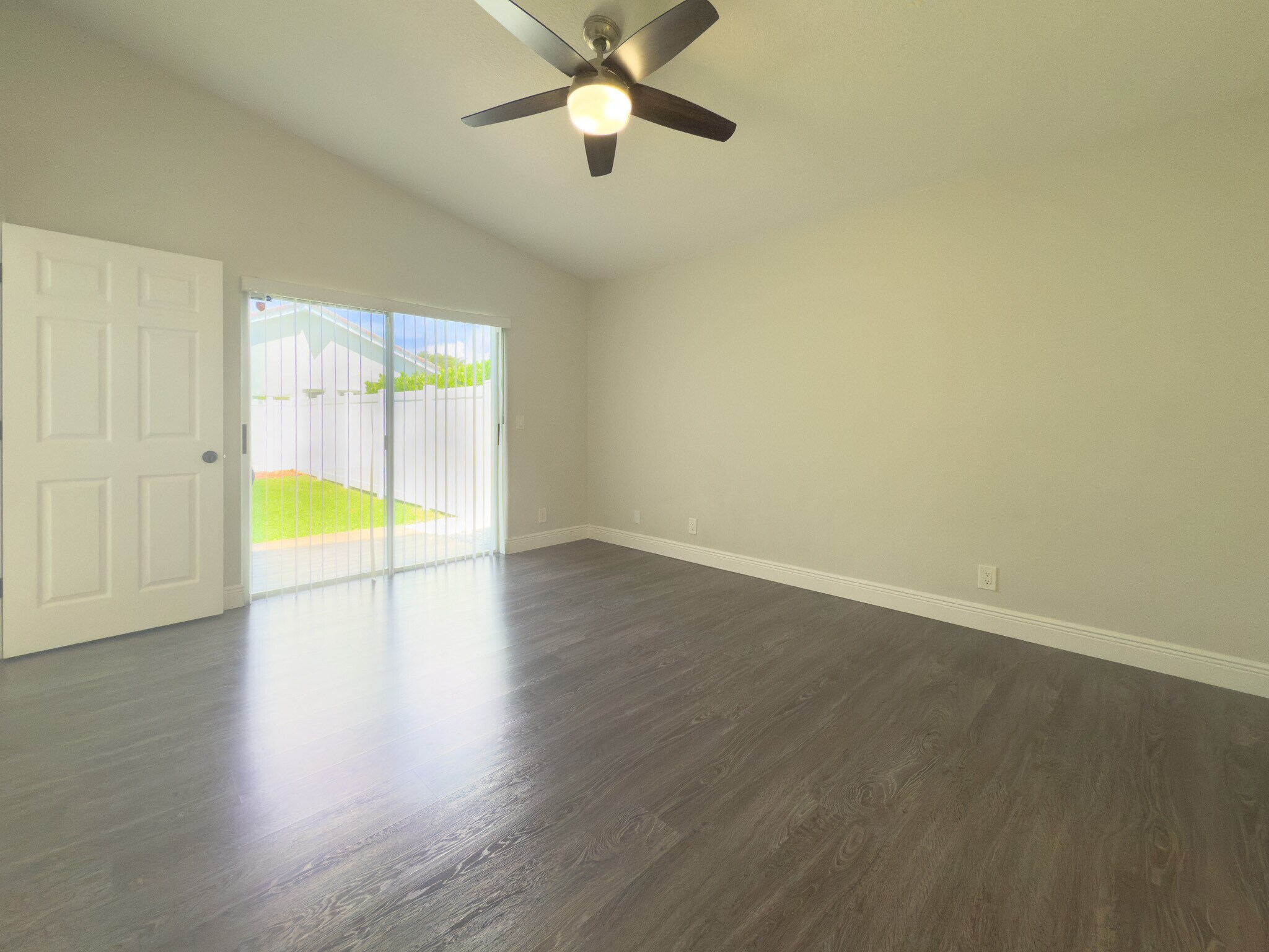 Building Photo - 12204 Sunset Point Cir