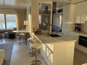 Building Photo - 561 Bayshore Dr