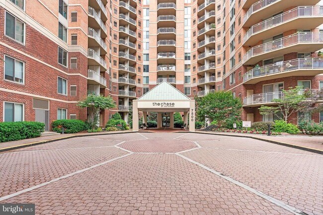 Building Photo - 7500 Woodmont Ave
