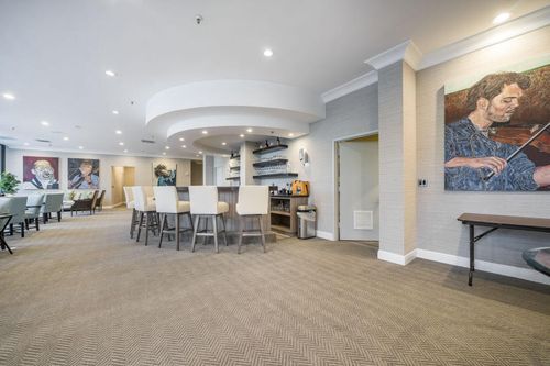 Building Photo - 2480 Presidential Way