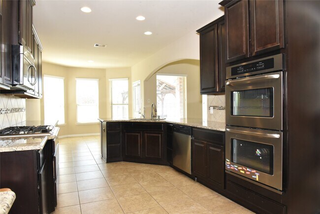 Building Photo - 13806 Wixford Trail