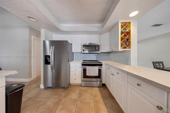 Building Photo - 2752 NE 3rd St