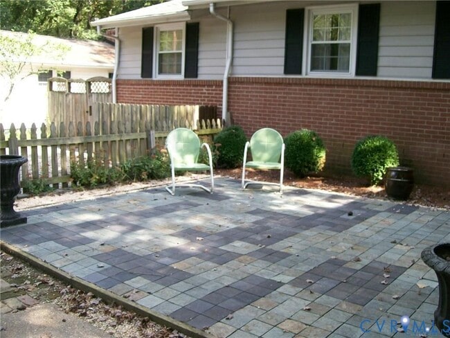 Building Photo - 1243 Peck Rd