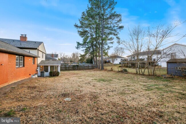 Building Photo - 18724 Bloomfield Rd