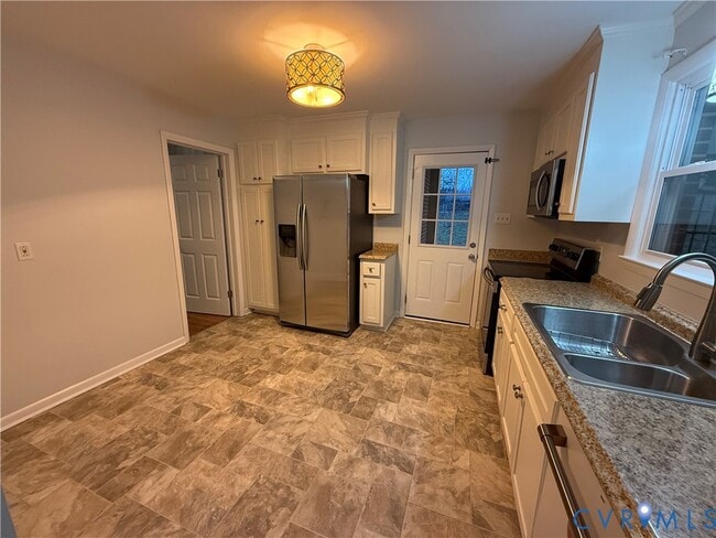 Building Photo - 21718 Magnolia Ave