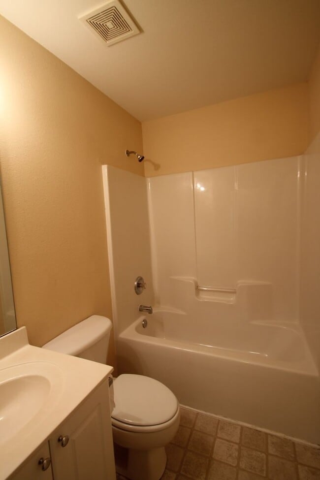 Building Photo - 1281 Spring View Ct