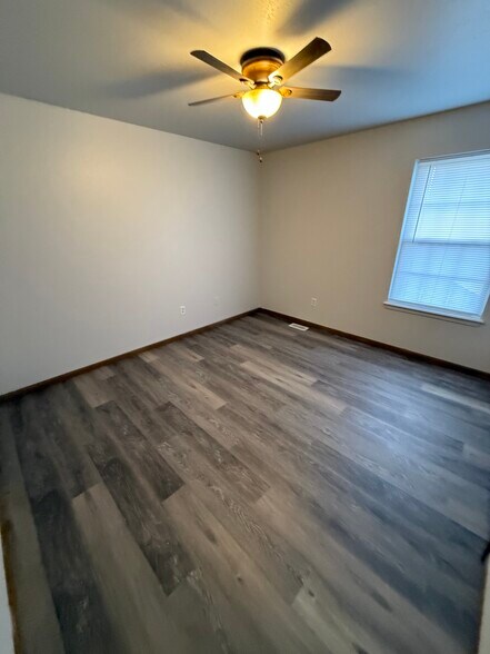 Building Photo - 1530 Citadel Dr
