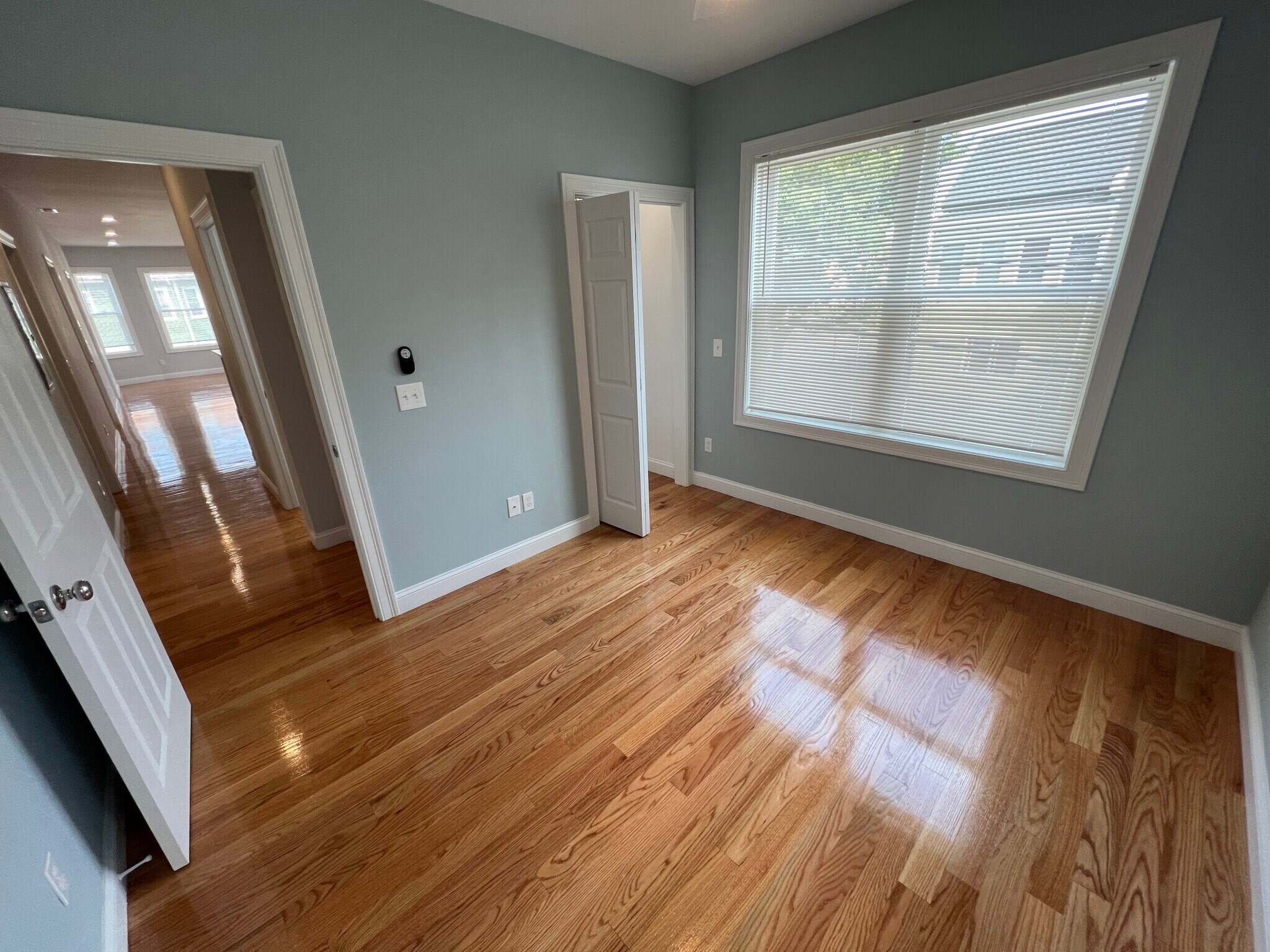 Building Photo - 29 Cameron Ave