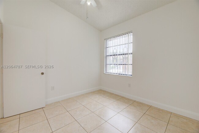 Building Photo - 6707 NW 193rd Ln