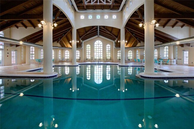 Building Photo - 200 Ocean Crest Dr