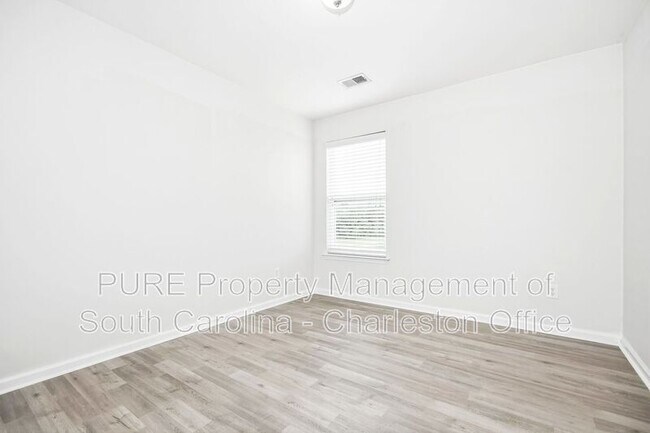 Building Photo - 1303 Wild Goose Trail