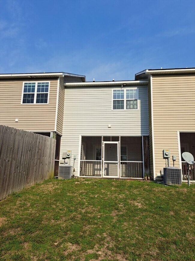 Building Photo - 310 Burley Dr