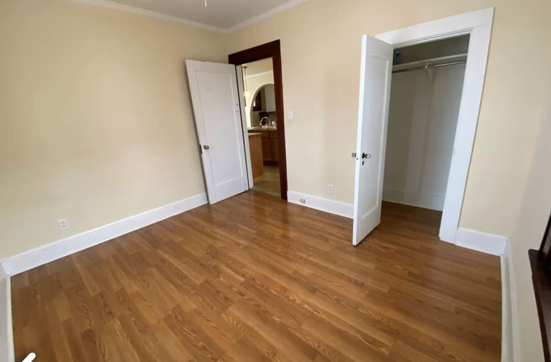 Building Photo - 317 E 20th St