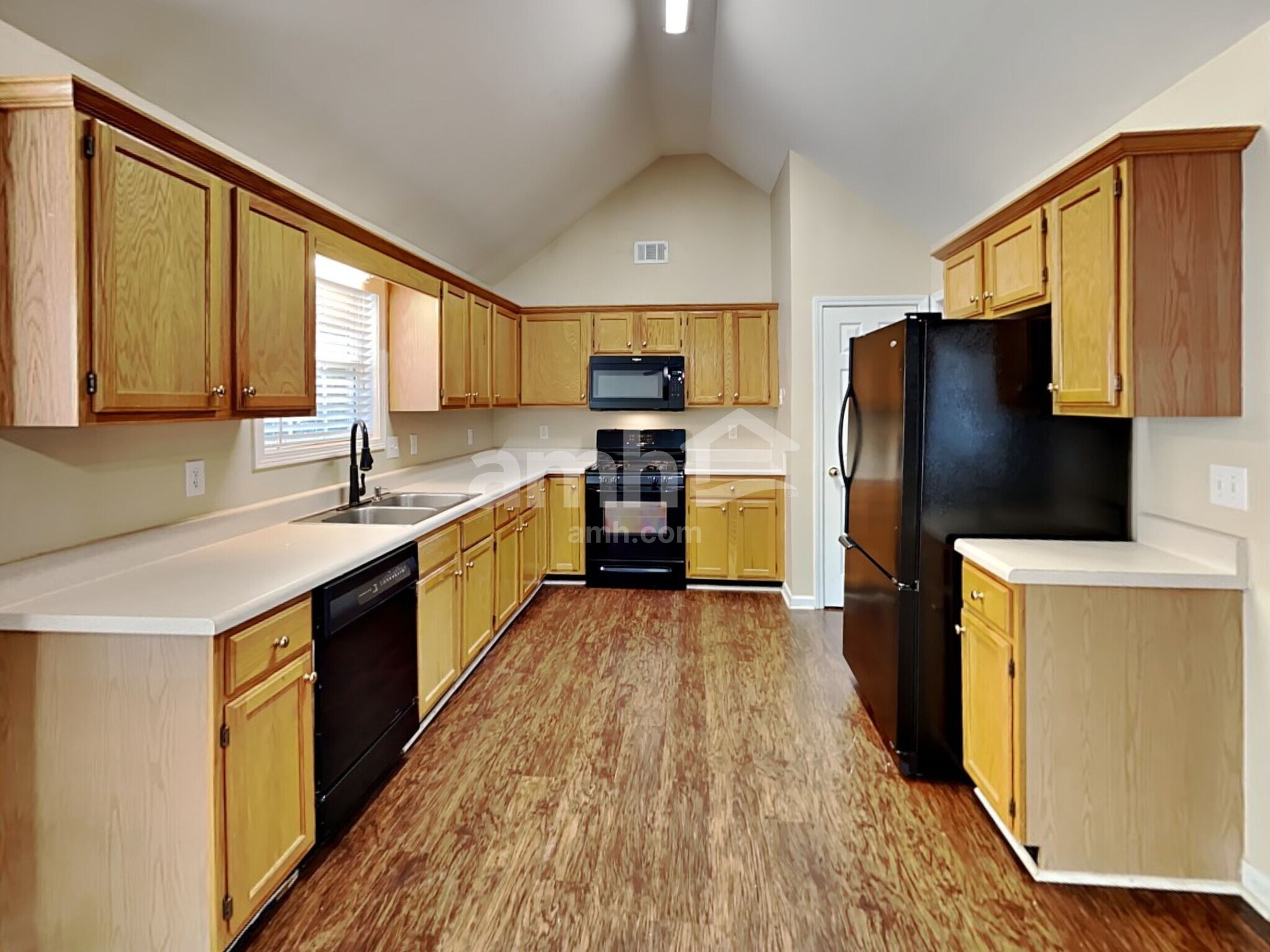 Building Photo - 111 Lexington Parke Dr