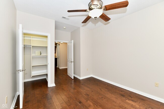 Building Photo - 8555 One W Dr