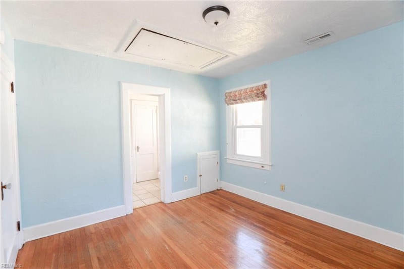 Building Photo - 200 Maycox Ave