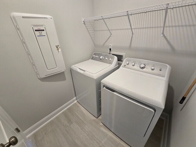 Building Photo - Brand New 5 Bedroom 3 Bathroom Single Family Home with guest suite and 1st floor office w/ FREE h...