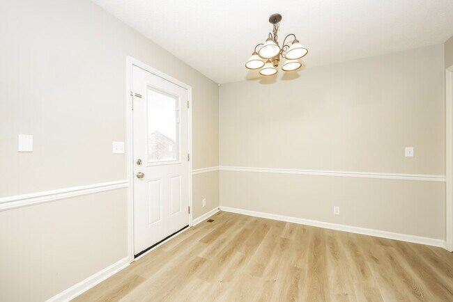 Building Photo - 2651 Battleground Dr