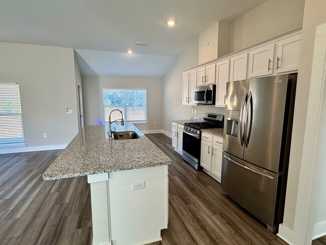 Building Photo - 456 Jones Homestead Rd