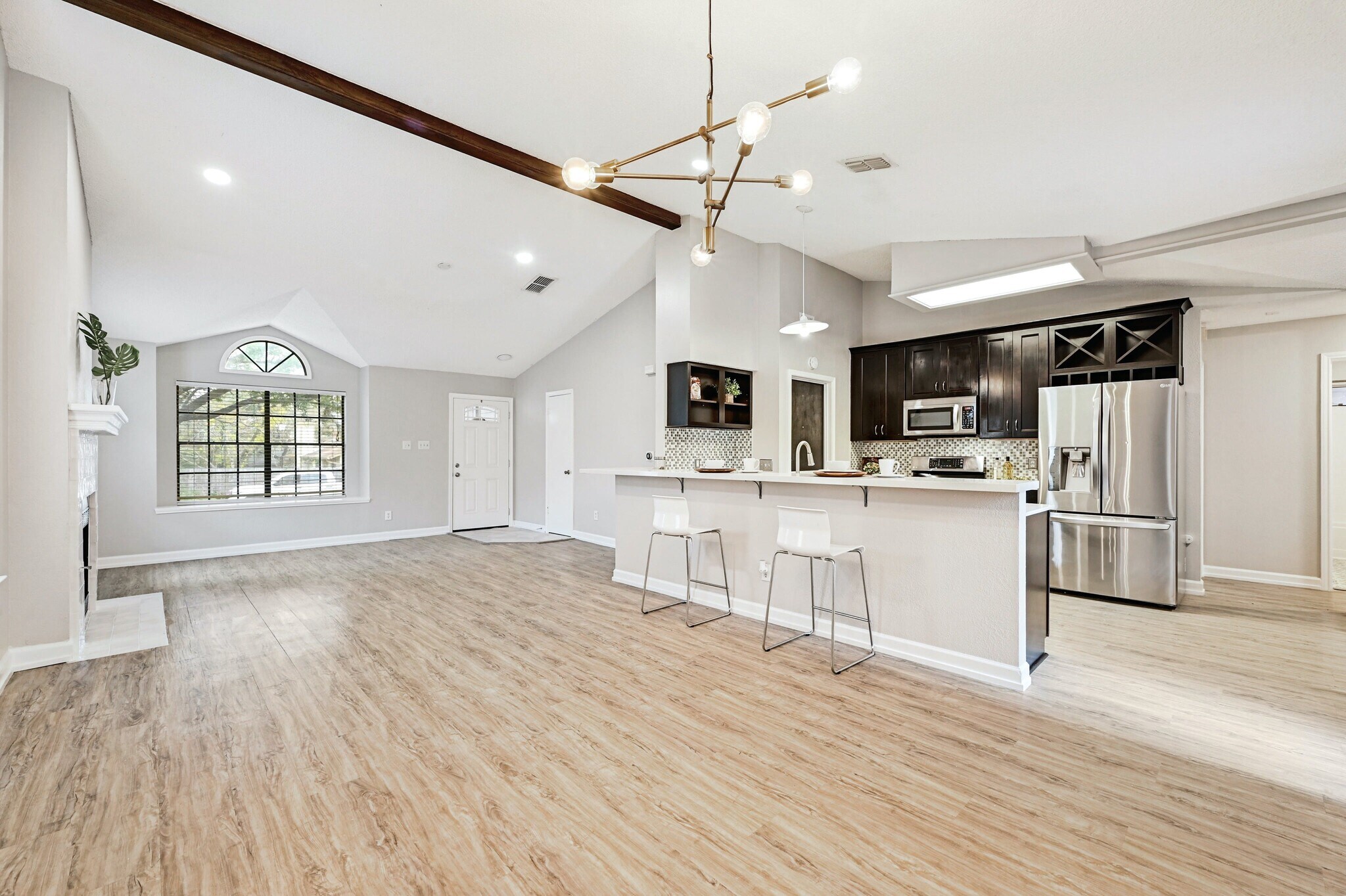 Building Photo - 4712 Velasco Plz