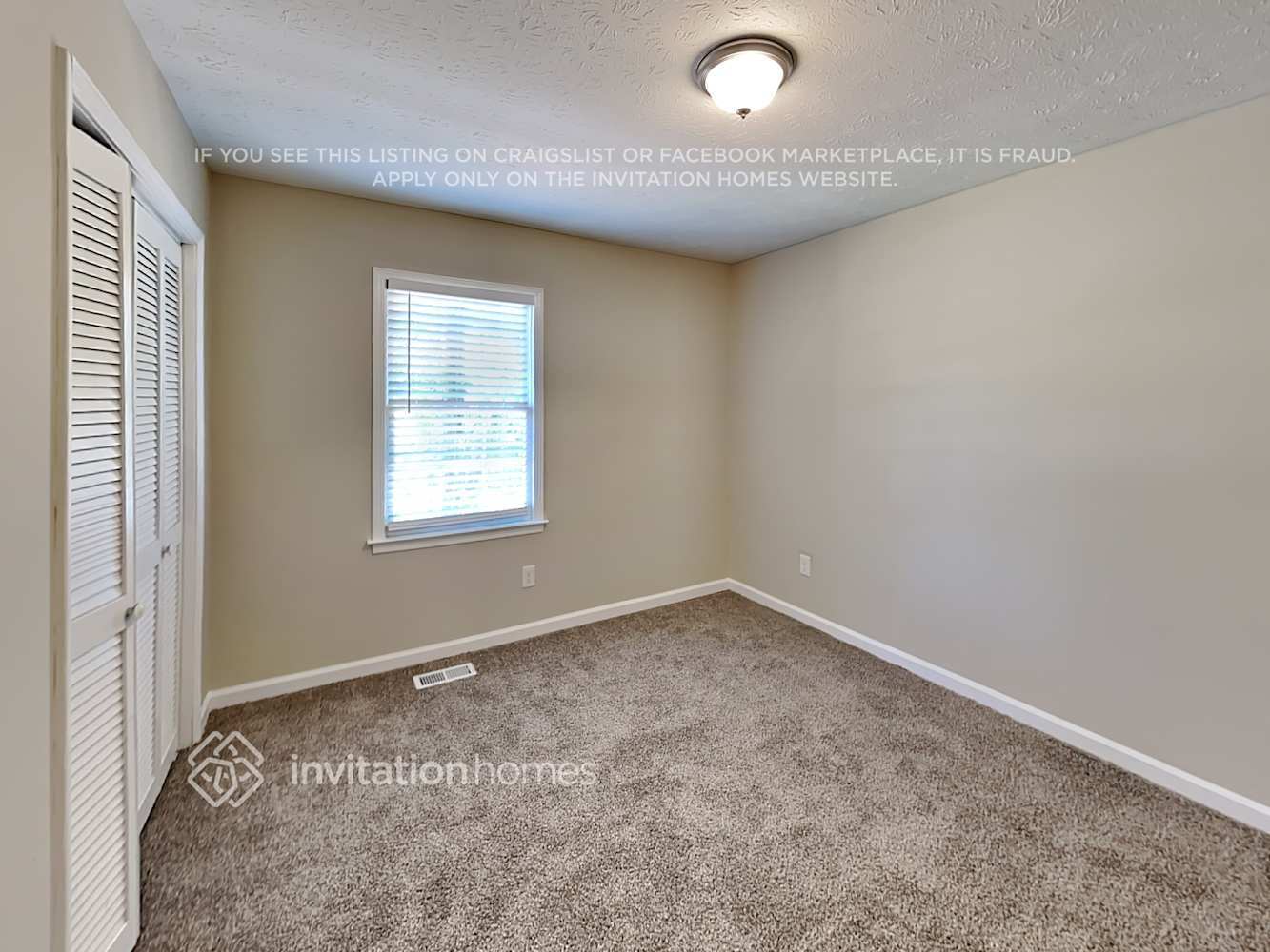 Building Photo - 8594 Autumn Leaf Dr