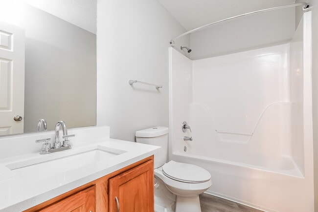 Building Photo - 65 Cinnamon Oak Cir