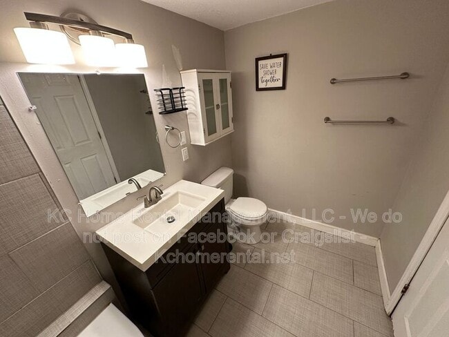 Building Photo - 316 W Elm St