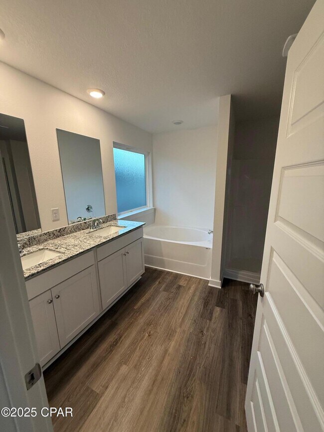 Building Photo - 135 Dockside Rd