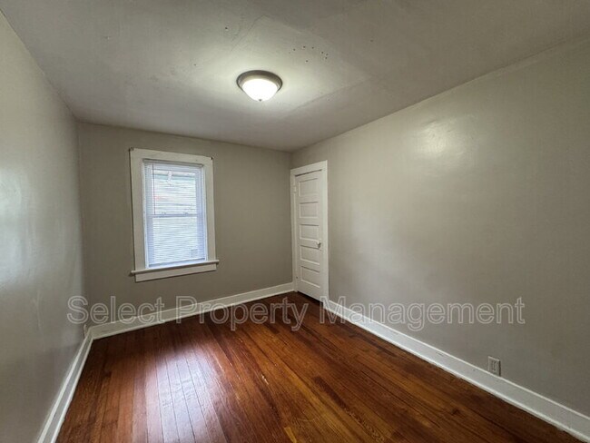 Building Photo - 317 W Wildwood Ave