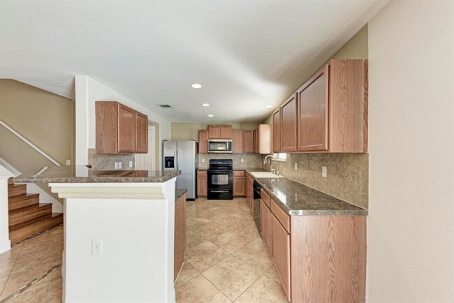 Building Photo - 8824 Edmundsbury Dr