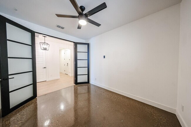 Building Photo - 25689 N 140th Ln