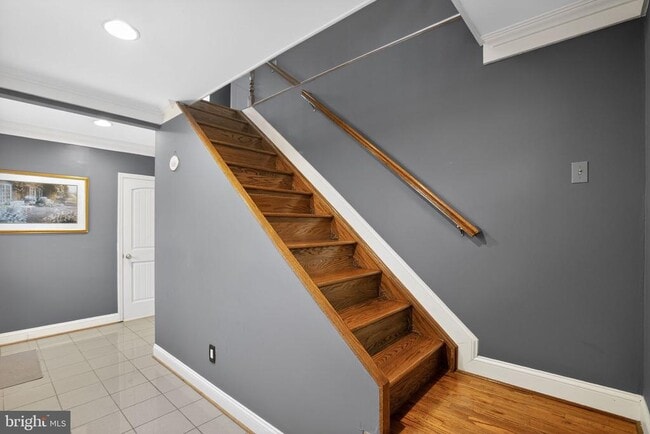 Building Photo - 6605 Ellenwood Dr