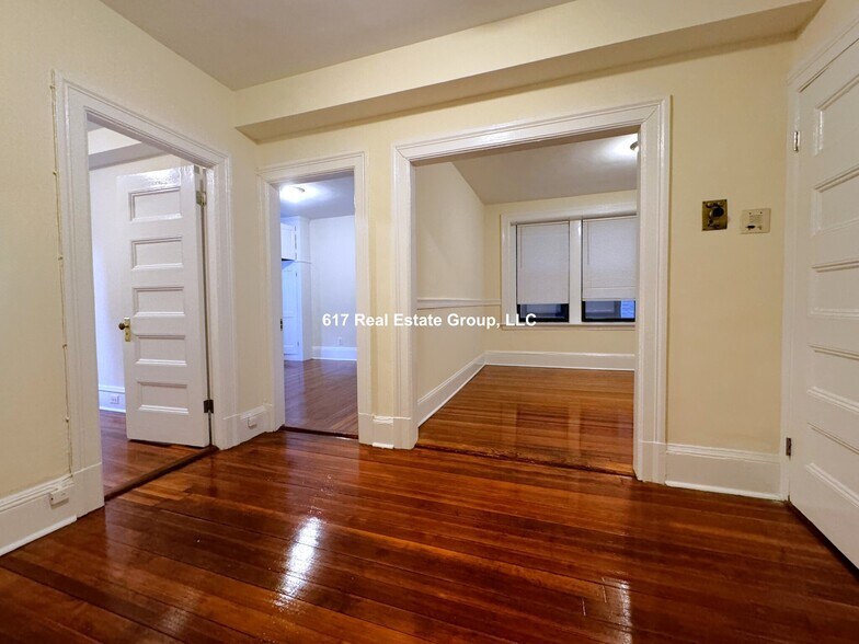 Building Photo - 885 Massachusetts Ave