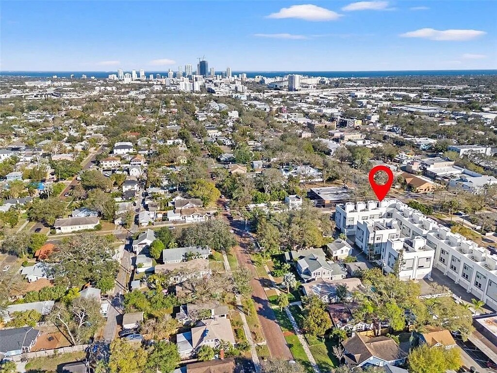 Building Photo - 104 26th St N