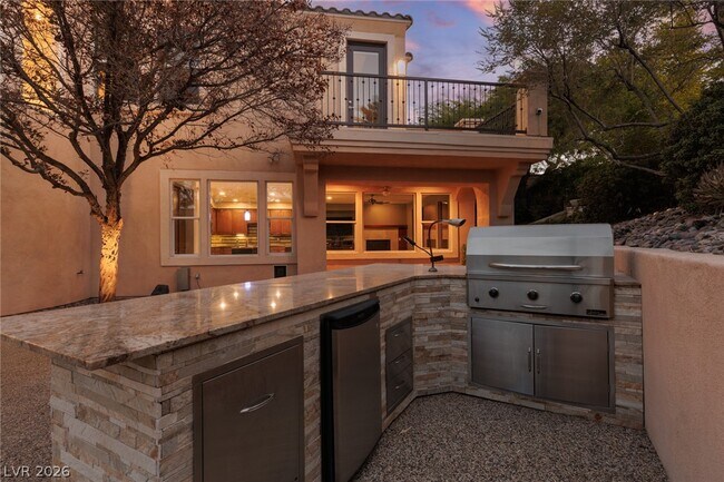 Building Photo - 2451 Hollow Rock Ct