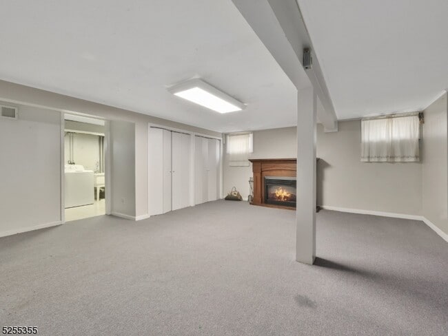 Building Photo - 69 Intervale Rd