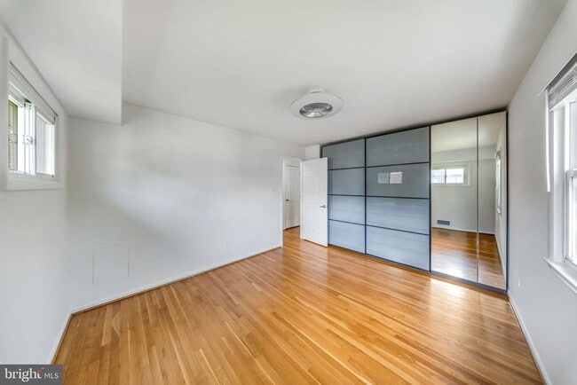 Building Photo - 7411 Tillman Dr