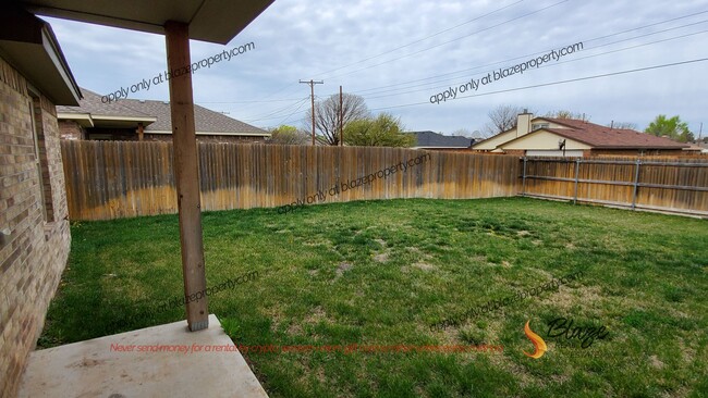 Building Photo - Available Now! Small Town Living in Canyon Tx