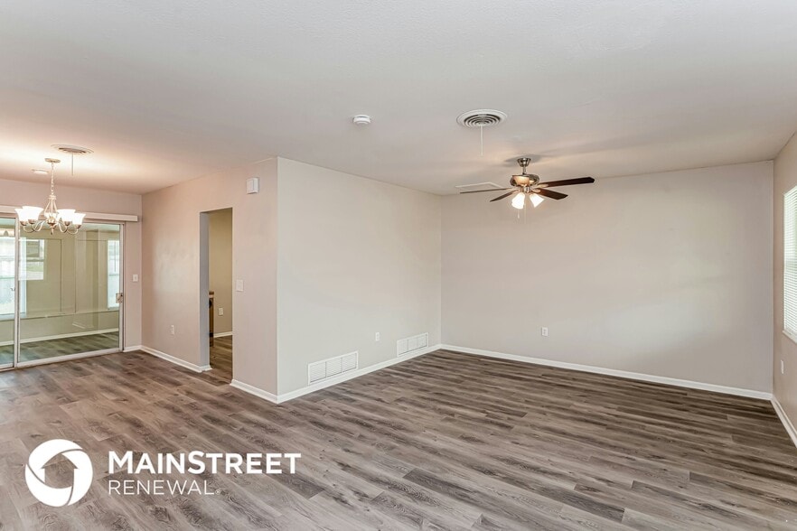 Building Photo - 604 Shamrock Blvd