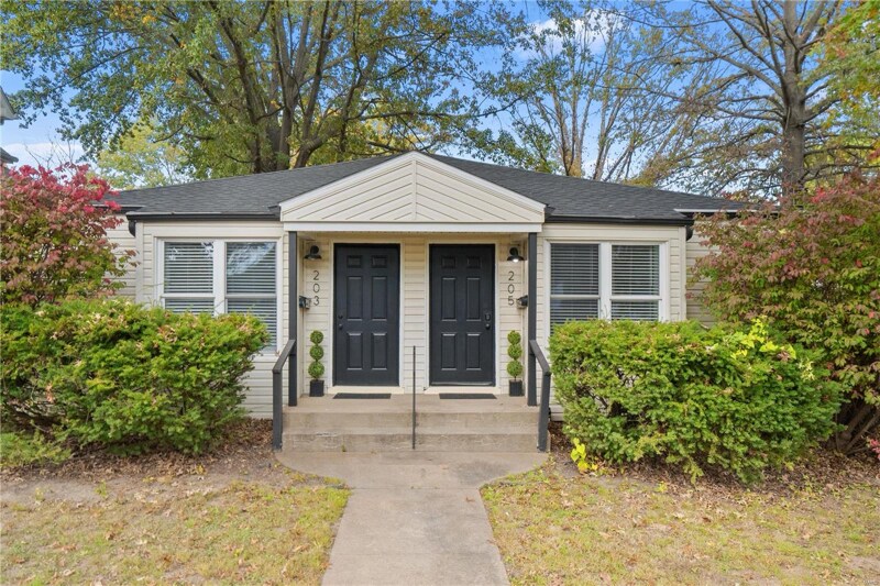 Primary Photo - 205 N 28th St