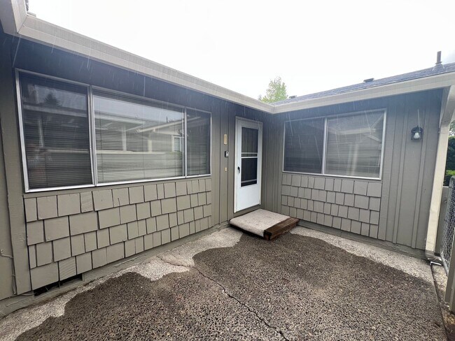 Building Photo - r1707se145thctvancouver