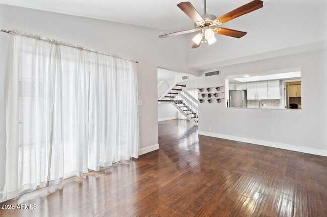 Building Photo - 5601 N 79th St