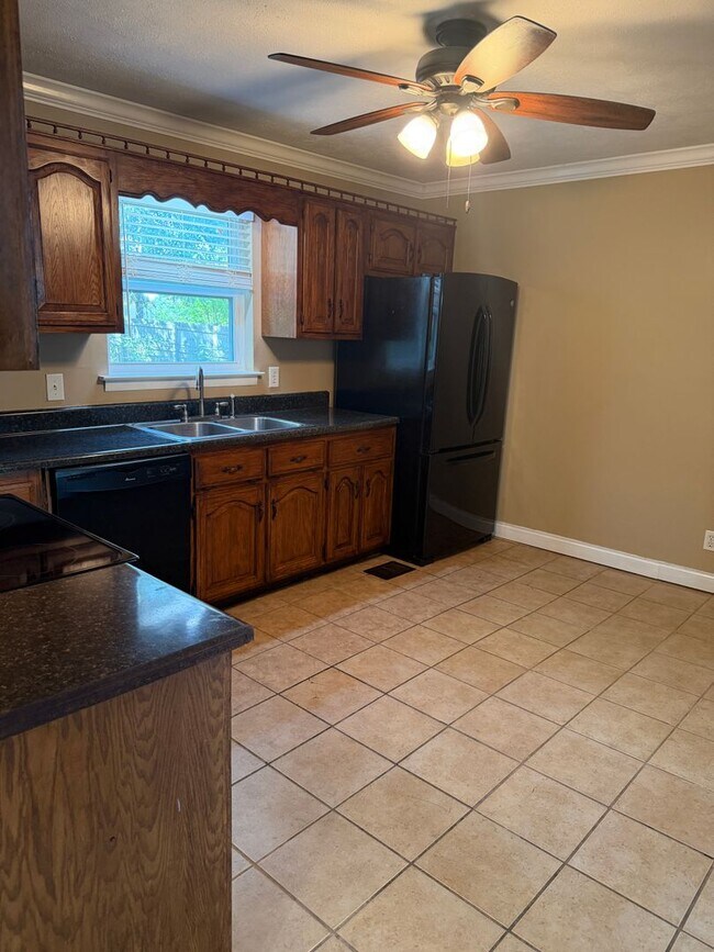 Building Photo - 4134 E Freedom Cir