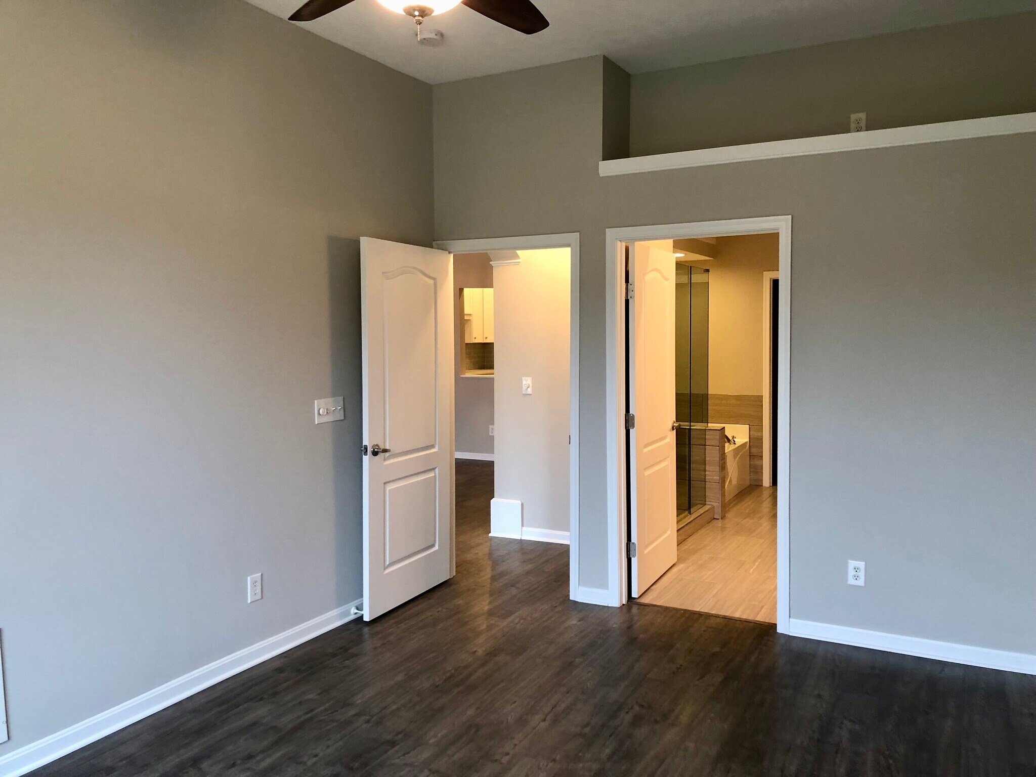 Building Photo - 6571 Pondfield Ln