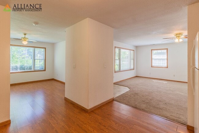 Building Photo - All appliances included, washer/dryer hookups!