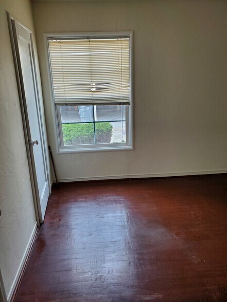 Building Photo - 1329 Parker St