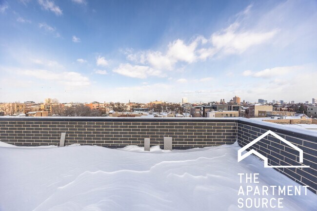 Building Photo - 1620 W Grand Ave