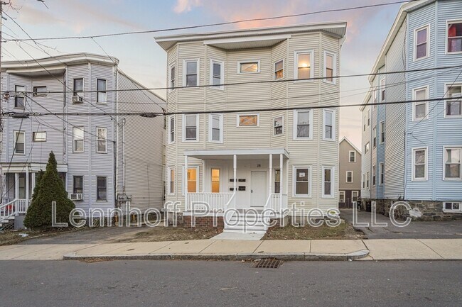 Building Photo - 28 Clark St